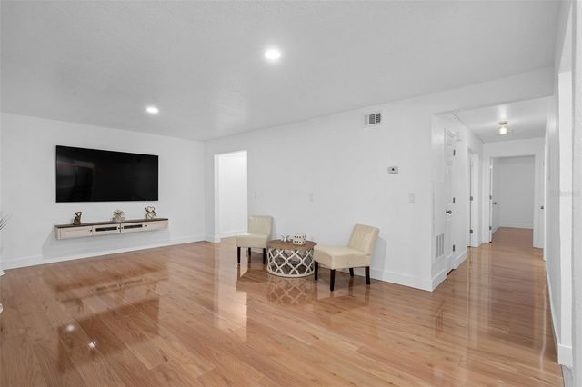 4190 VERSAILLES DRIVE 4190D, Orlando, FL 32808