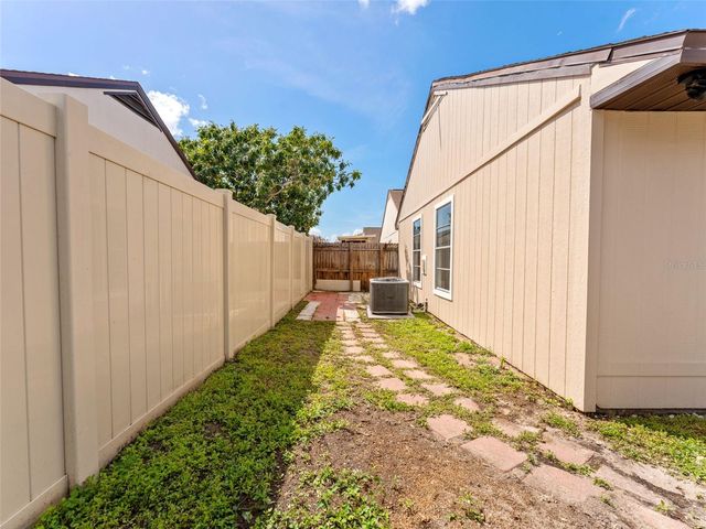 7031 DRURY STREET, Tampa, FL 33635