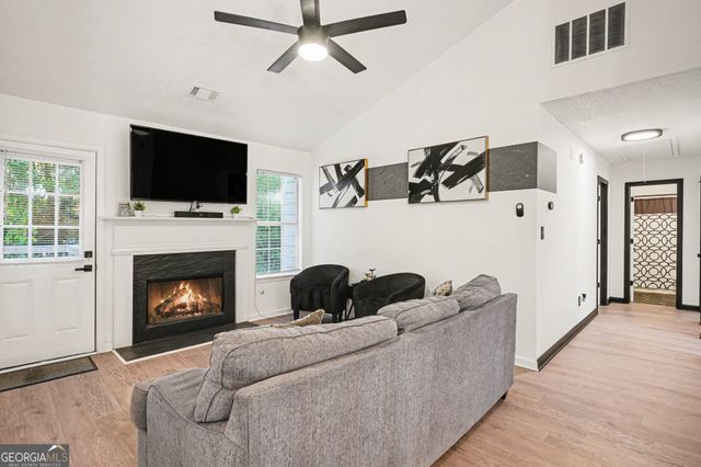 7002 New Dale Road, Rex, GA 30273