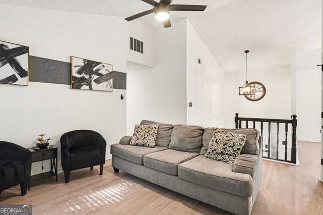7002 New Dale Road, Rex, GA 30273