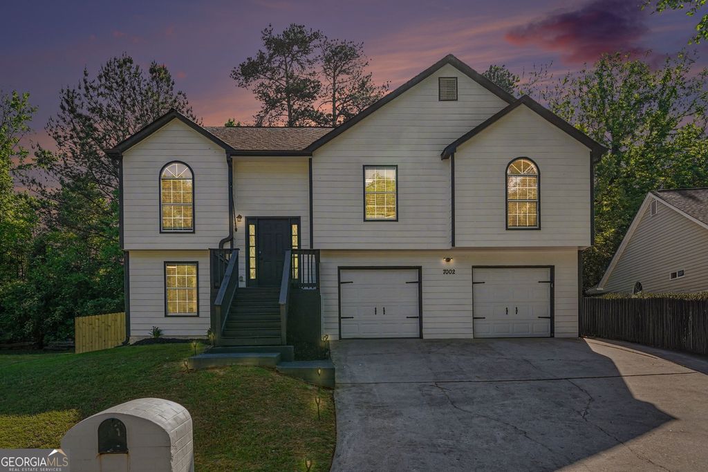 7002 New Dale Road, Rex, GA 30273