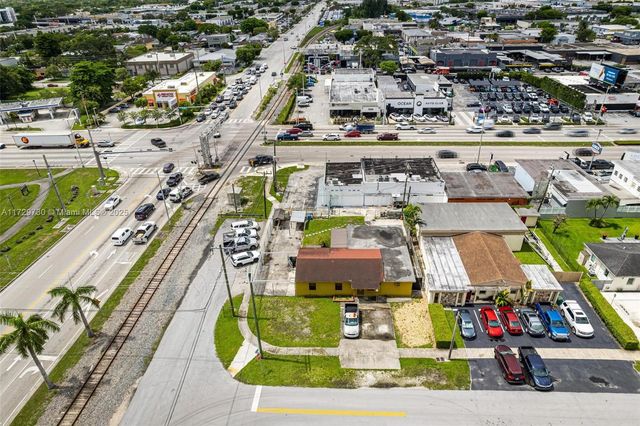 7201 SW 40th St, Miami, FL 33155