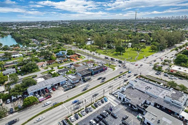 7201 SW 40th St, Miami, FL 33155