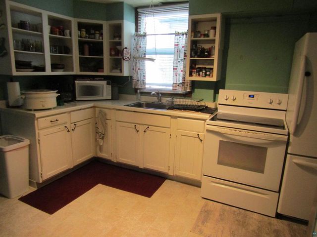 1115 Harrison St, Superior, WI 54880