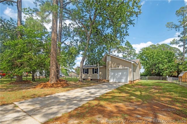 3695 applegate Road, Hope Mills, NC 28348
