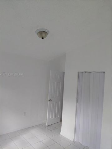 3171 NW 28th St 1, Miami, FL 33142