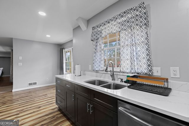 3727 Calmer Circle, East Point, GA 30344