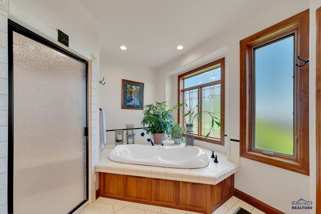 4818 ENCHANTED PINES DR, Rapid City, SD 57701