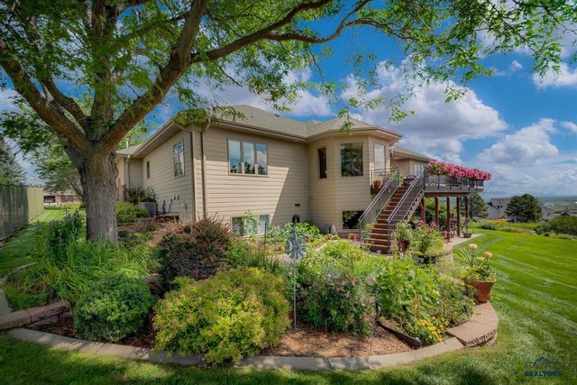4818 ENCHANTED PINES DR, Rapid City, SD 57701