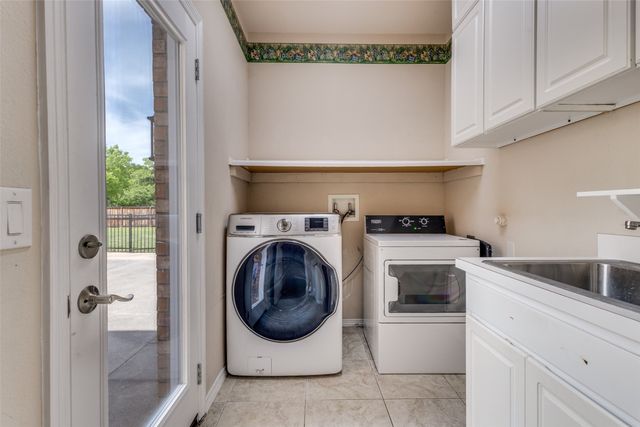 6623 Sapphire Circle S, Colleyville, TX 76034