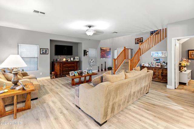 4535 W COTTONTAIL Road, Anthem, AZ 85086