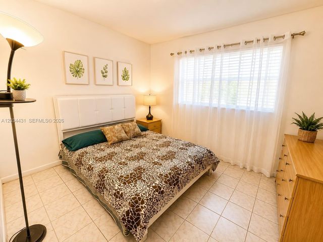 2801 N Pine Island Rd 304, Sunrise, FL 33322