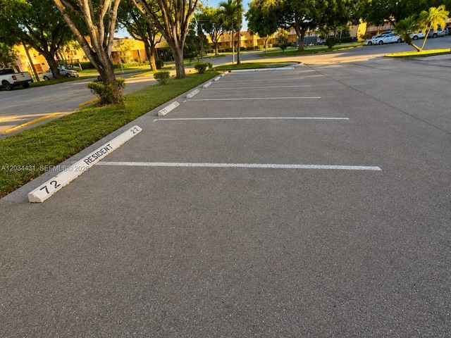 2801 N Pine Island Rd 304, Sunrise, FL 33322