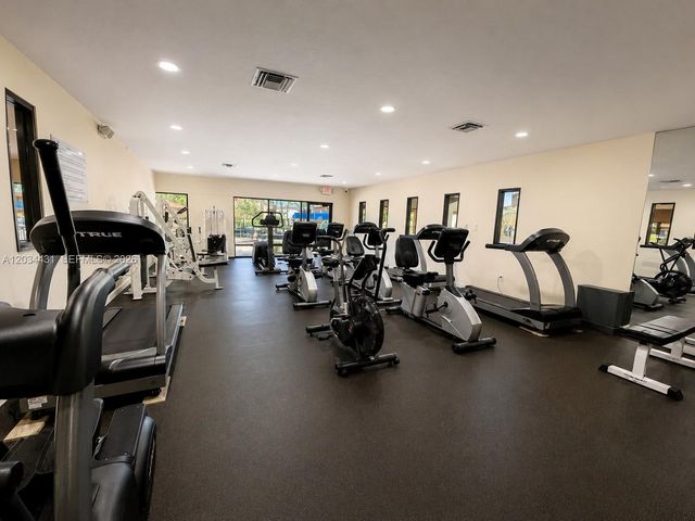 2801 N Pine Island Rd 304, Sunrise, FL 33322