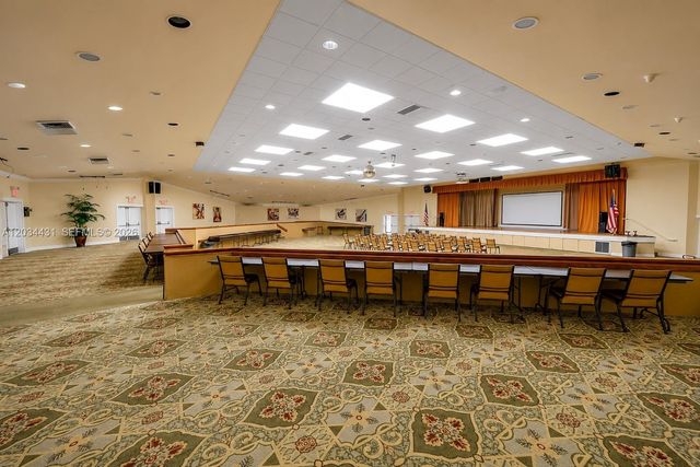 2801 N Pine Island Rd 304, Sunrise, FL 33322