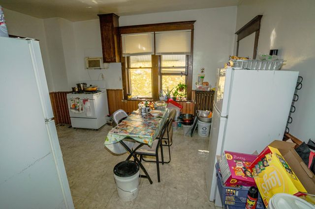 365 Earl Street, Saint Paul, MN 55106