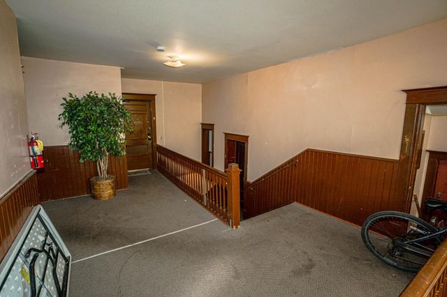 365 Earl Street, Saint Paul, MN 55106