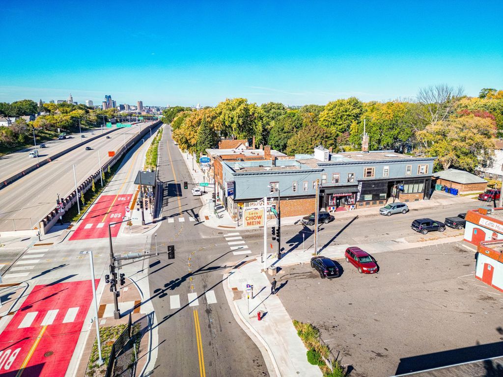 365 Earl Street, Saint Paul, MN 55106