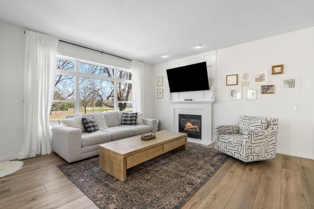 668 Newberry Lane, Chaska, MN 55318