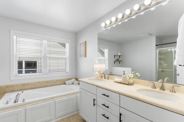 668 Newberry Lane, Chaska, MN 55318