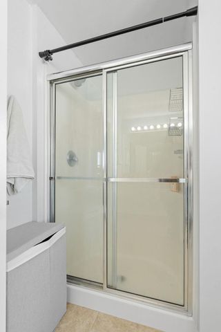 668 Newberry Lane, Chaska, MN 55318