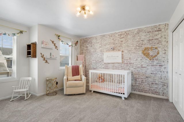 668 Newberry Lane, Chaska, MN 55318