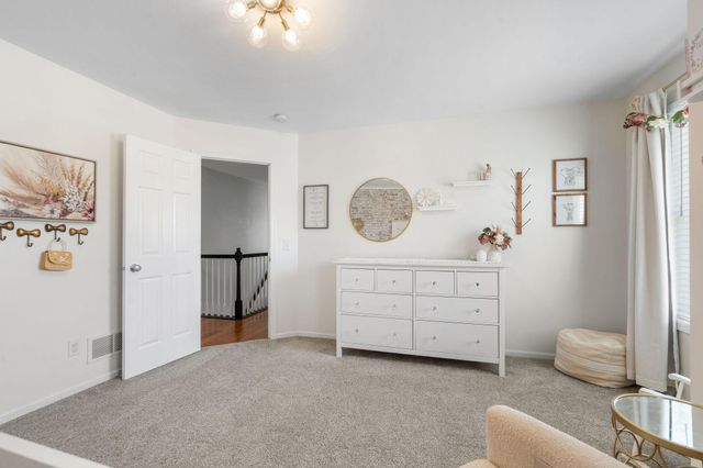 668 Newberry Lane, Chaska, MN 55318