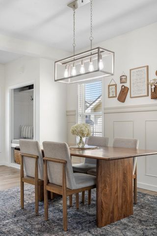 668 Newberry Lane, Chaska, MN 55318