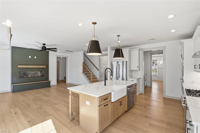 1266 Sebastian CT, Chesapeake, VA 23322