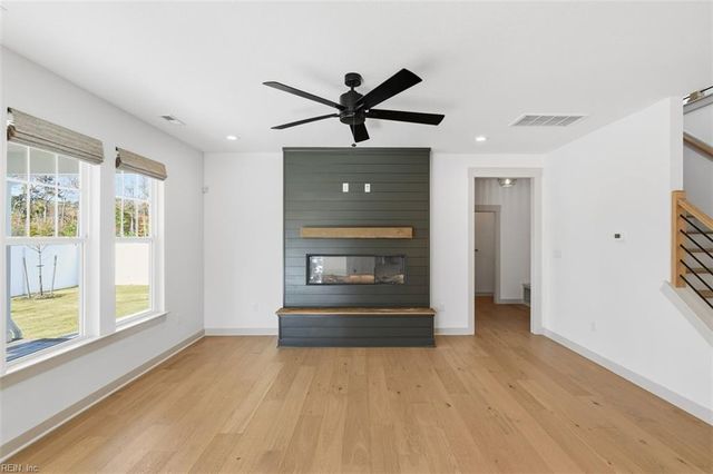 1266 Sebastian CT, Chesapeake, VA 23322