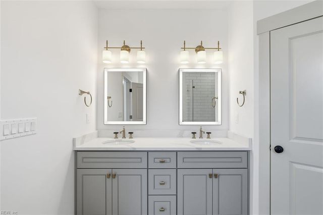 1266 Sebastian CT, Chesapeake, VA 23322