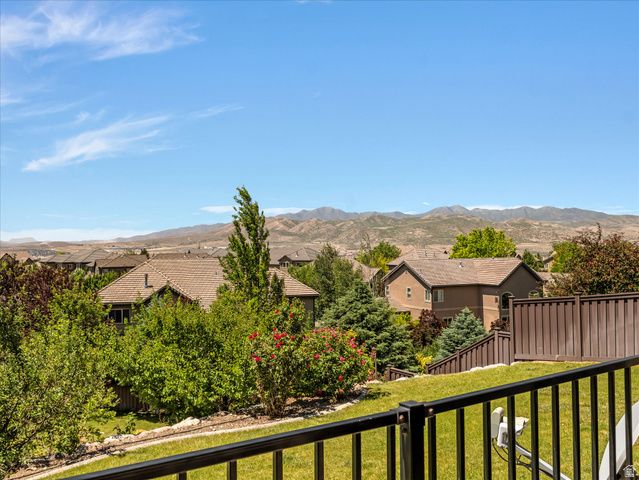1937 W SHADOW WOOD DR, Lehi, UT 84048
