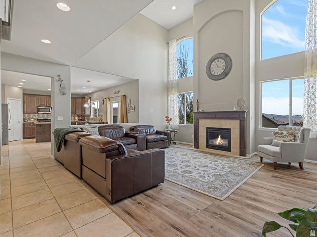 1937 W SHADOW WOOD DR, Lehi, UT 84048