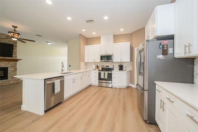 2610 CABOT ROAD, Land O Lakes, FL 34639