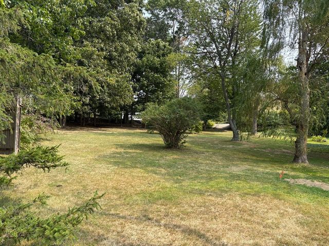 591 Main St, West Newbury, MA 01985