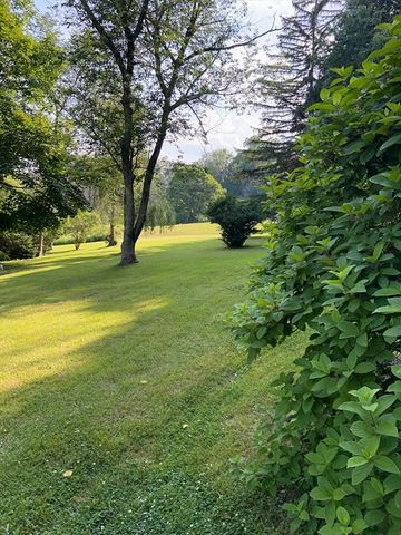 591 Main St, West Newbury, MA 01985