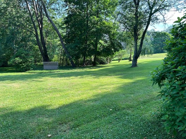 591 Main St, West Newbury, MA 01985