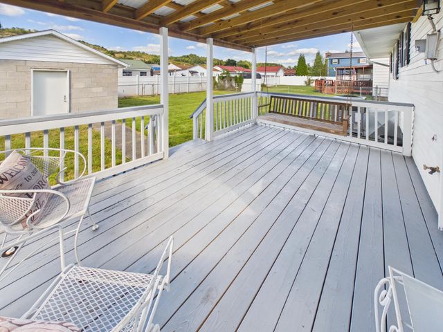 123 Township Road 1097, Chesapeake, OH 45619