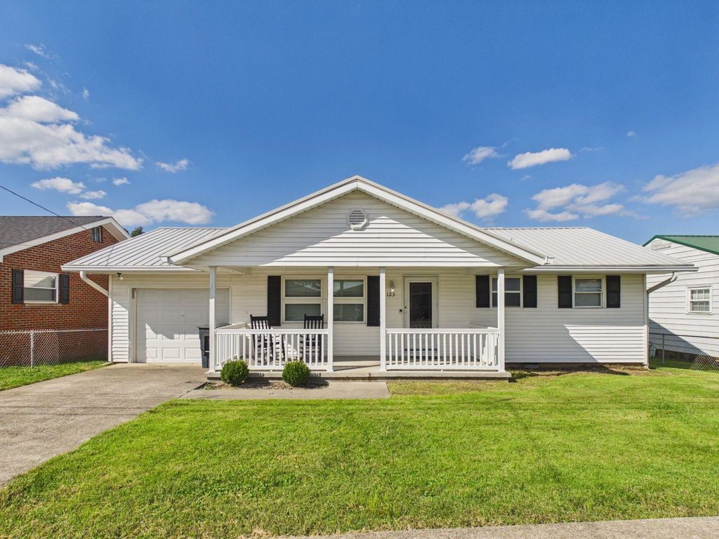 123 Township Road 1097, Chesapeake, OH 45619