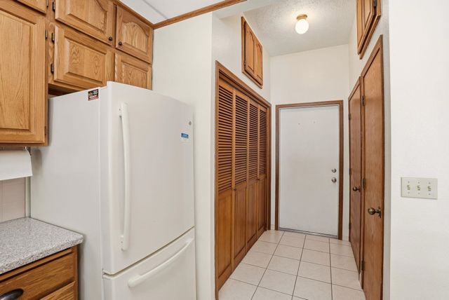10610 E Nixon Ln, Spokane Valley, WA 99206
