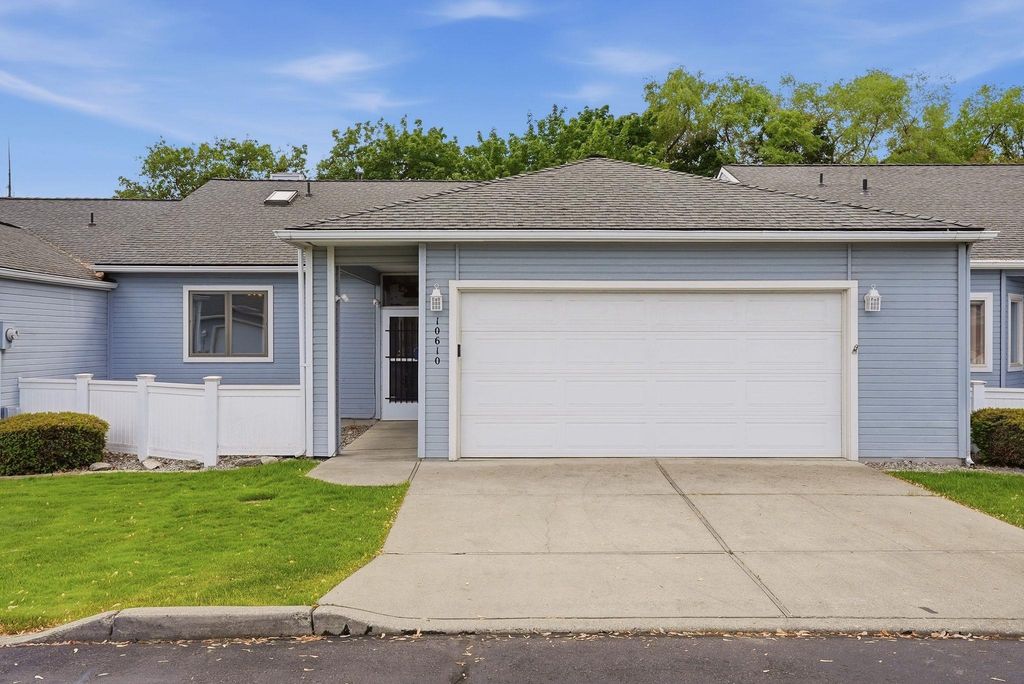 10610 E Nixon Ln, Spokane Valley, WA 99206