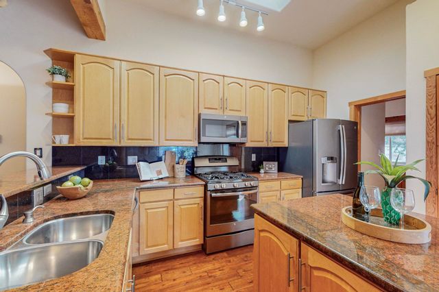 75 Paseo De San Antonio, Placitas, NM 87043