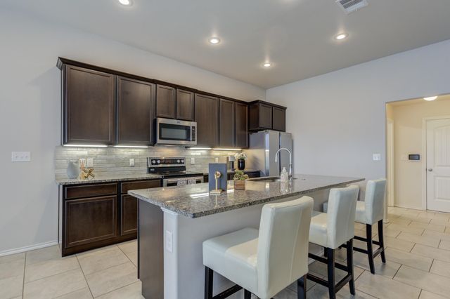 7201 94th Street, Lubbock, TX 79424