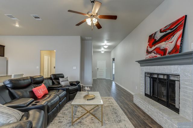 7201 94th Street, Lubbock, TX 79424