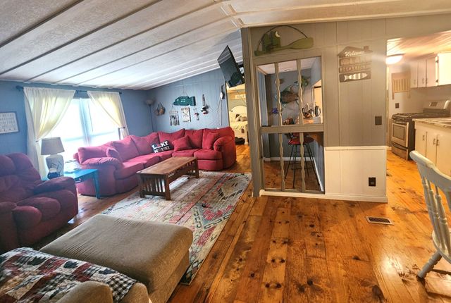 45 Walker Rd, Springville, TN 38256