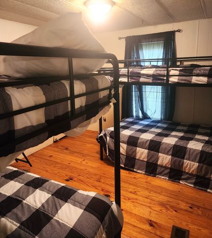 45 Walker Rd, Springville, TN 38256