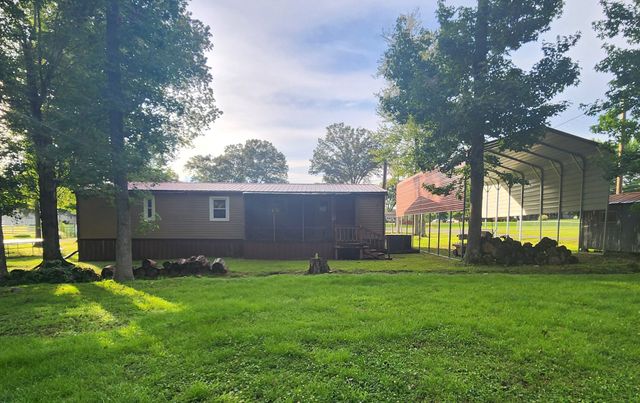 45 Walker Rd, Springville, TN 38256