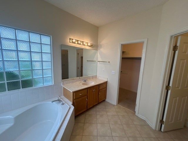 111 Hanging Moss Drive, St Simons Island, GA 31522