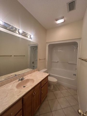 111 Hanging Moss Drive, St Simons Island, GA 31522