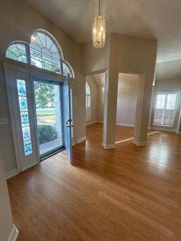 111 Hanging Moss Drive, St Simons Island, GA 31522